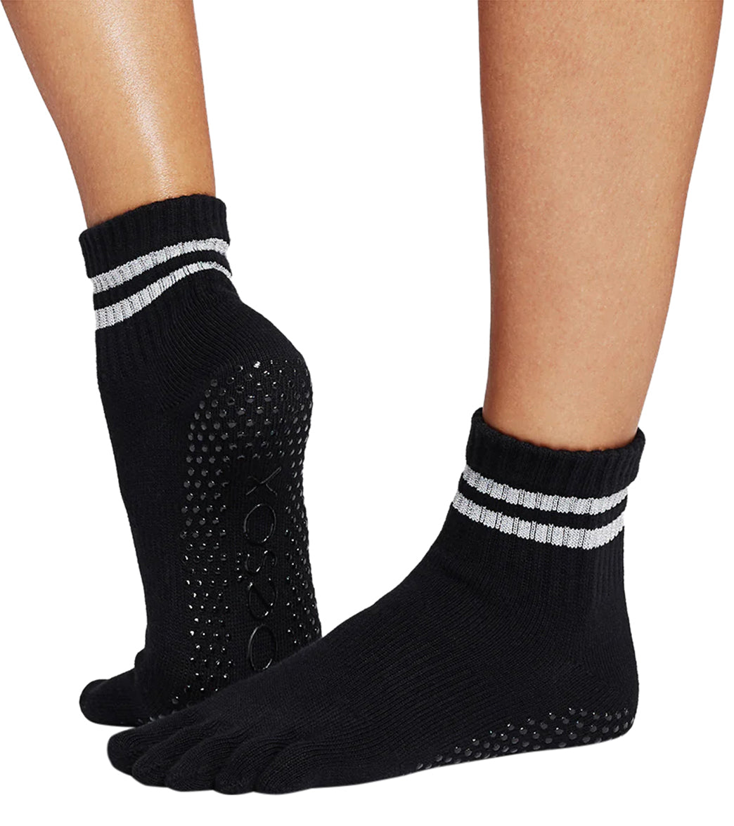 Indoor Studio Socks for Light Pilates, Yoga, and Barre