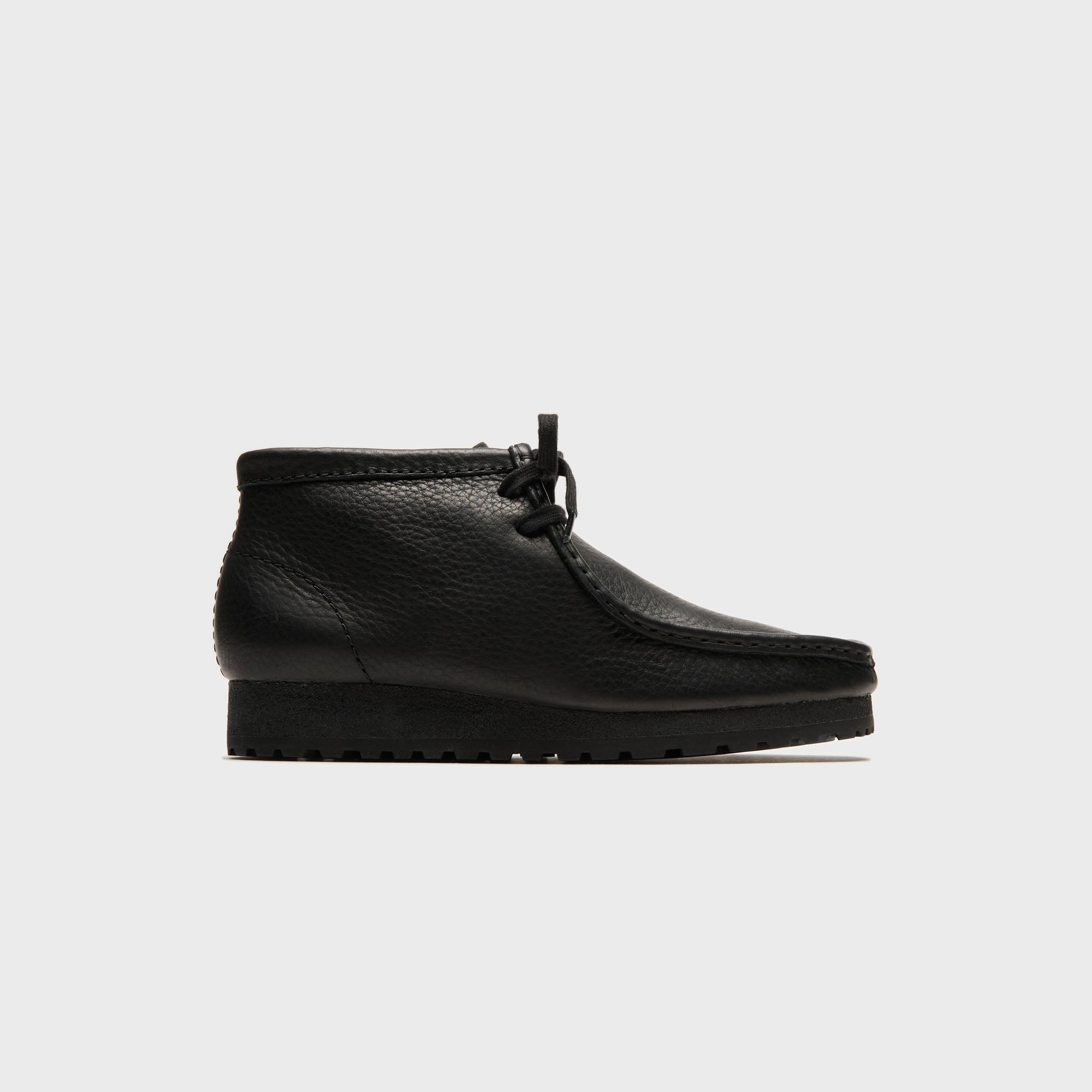 Clarks WMNS Wallabee RB Boot - Black / Black