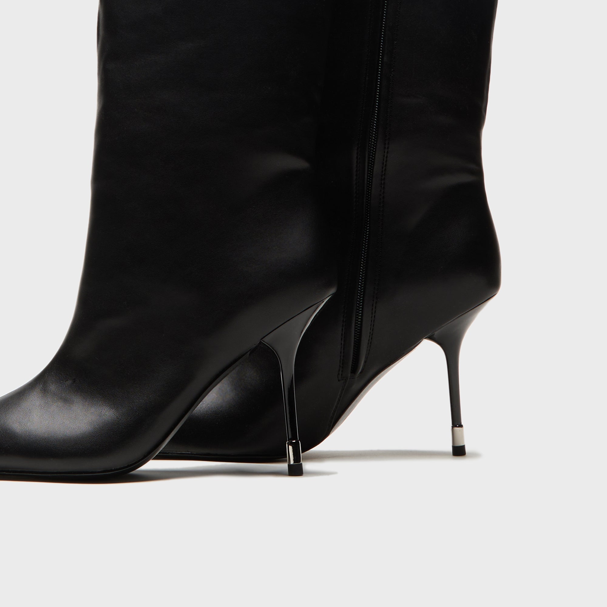 Femme LA Prague Boot - Black