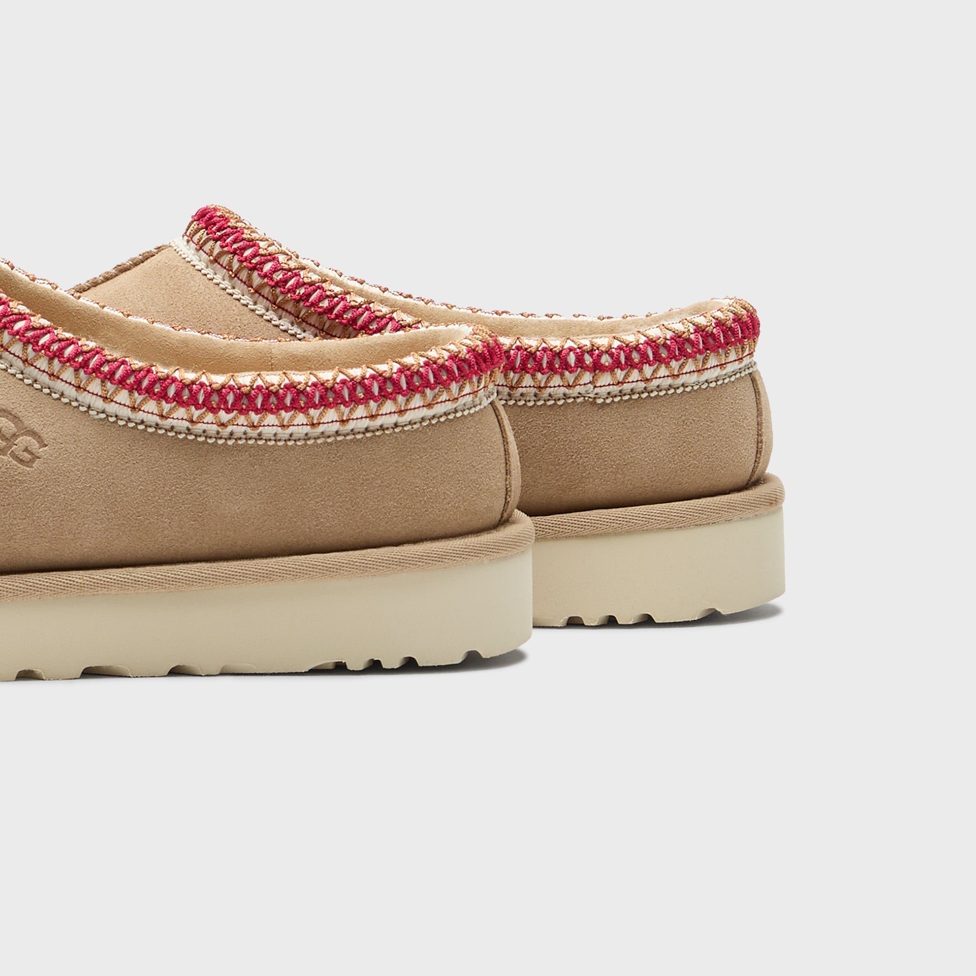 UGG WMNS Tasman II - Sand / Dark Cherry