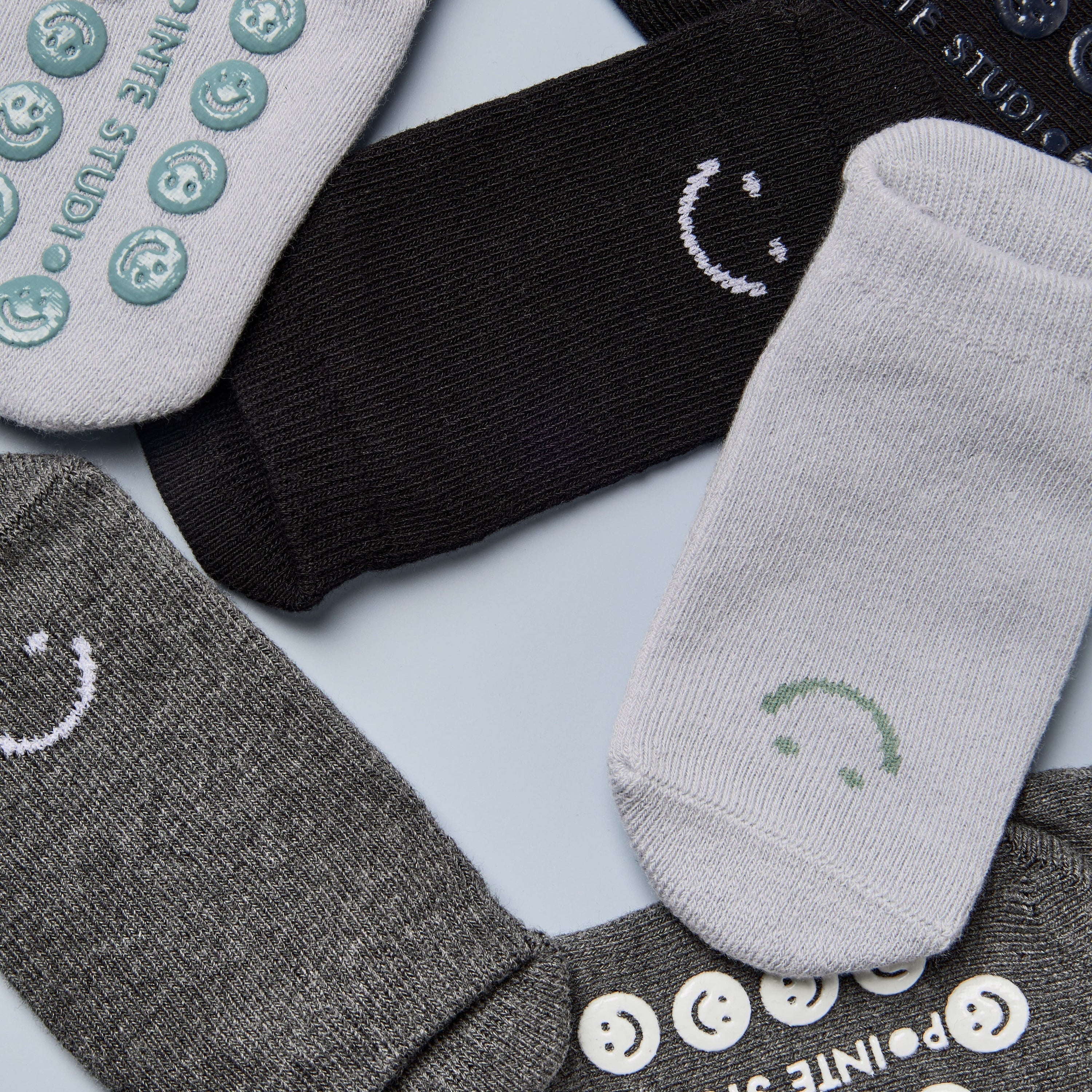 Indoor Grip Socks for Relaxed Fitness Sessions