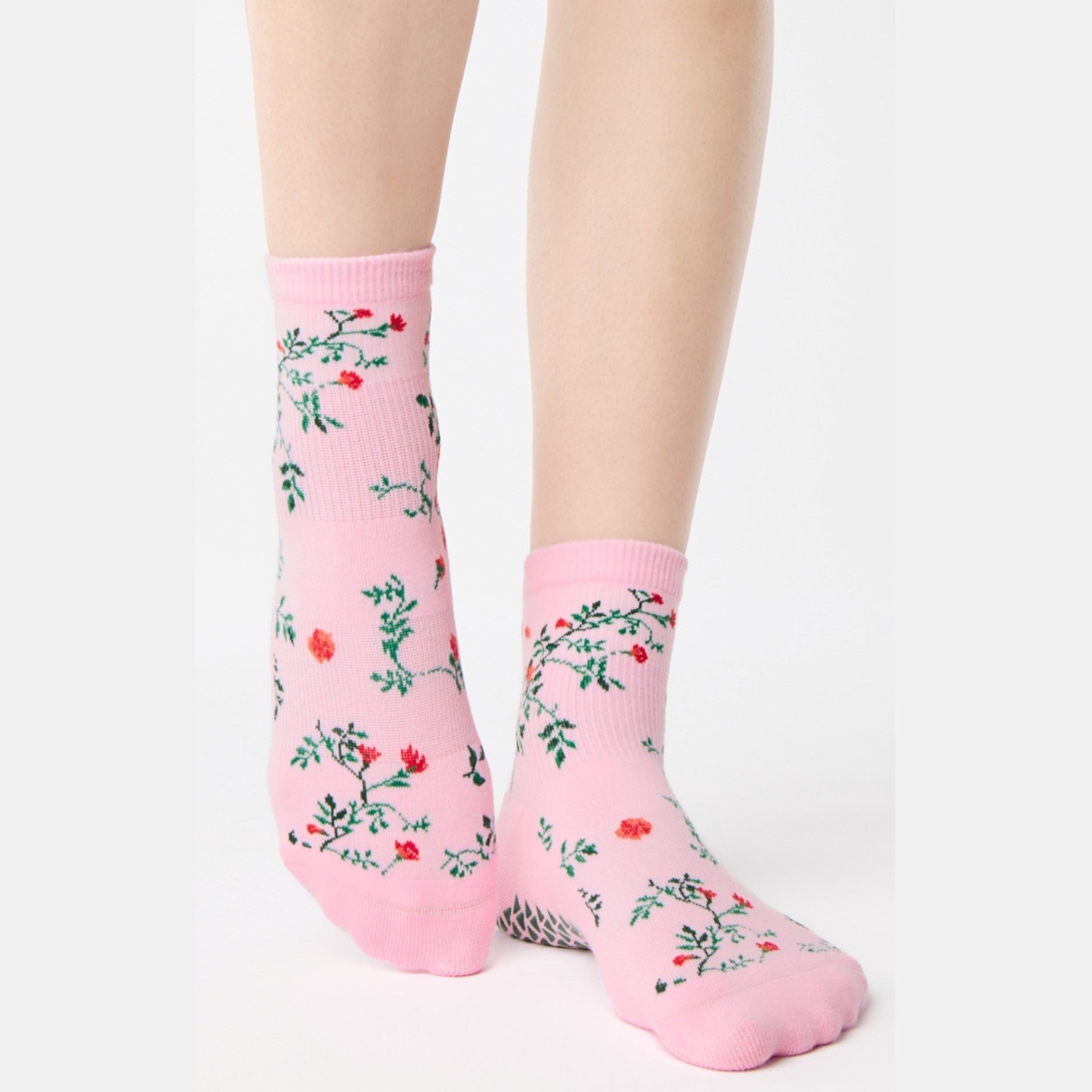 Crew Socks with Grip for Calm Indoor Workouts